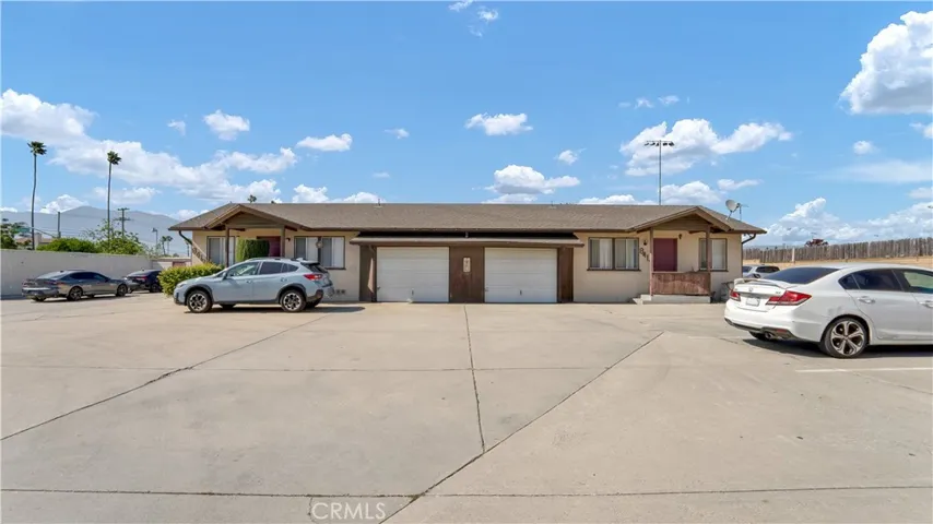 8421 Oleander Avenue, Fontana, California 92335