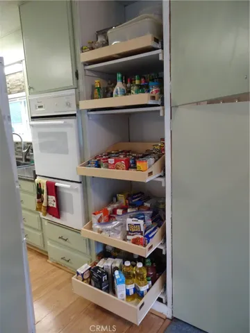 5 drawer pantry