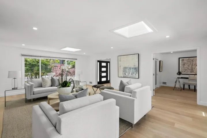 547 Jefferson Drive, Palo Alto, California 94303