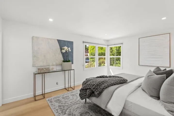 547 Jefferson Drive, Palo Alto, California 94303