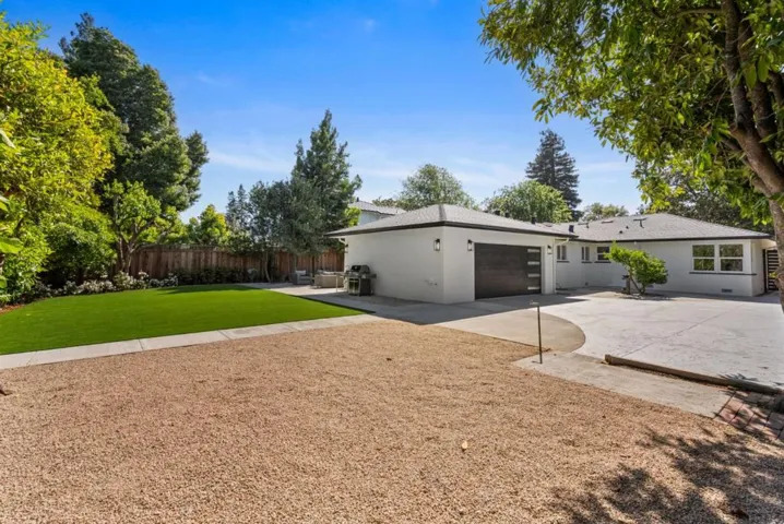 547 Jefferson Drive, Palo Alto, California 94303