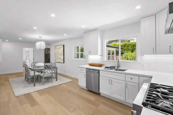 547 Jefferson Drive, Palo Alto, California 94303