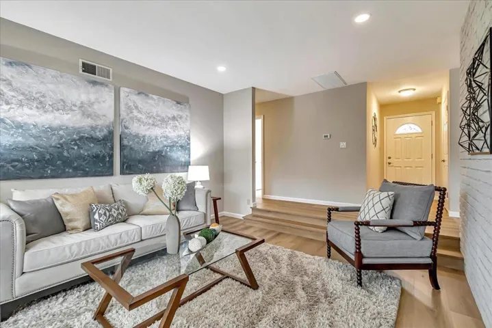 945 Scott Court, Campbell, California 95008