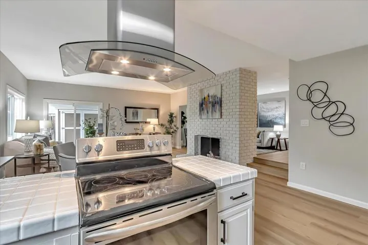 945 Scott Court, Campbell, California 95008