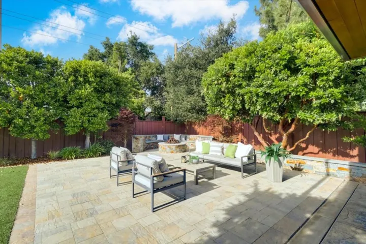 159 Longmeadow Drive, Los Gatos, California 95032