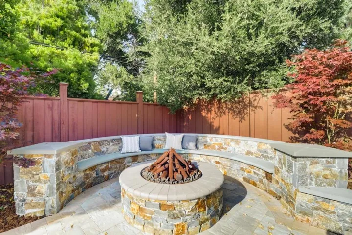 159 Longmeadow Drive, Los Gatos, California 95032