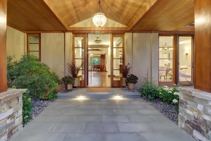159 Longmeadow Drive, Los Gatos, California 95032