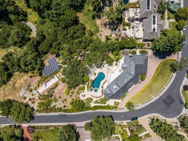 112 Madera Court, Los Gatos, California 95032