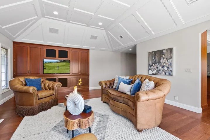 112 Madera Court, Los Gatos, California 95032