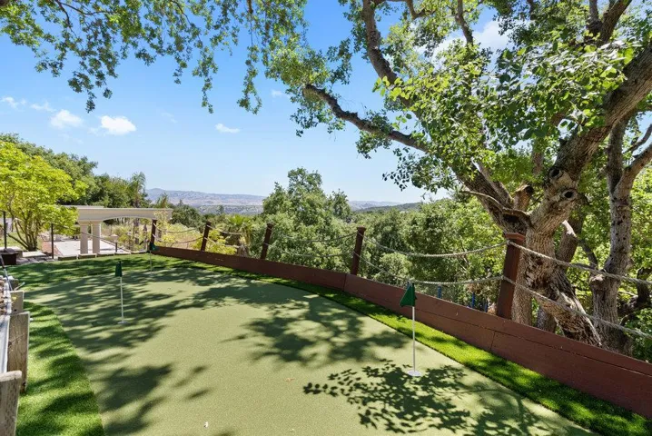 112 Madera Court, Los Gatos, California 95032
