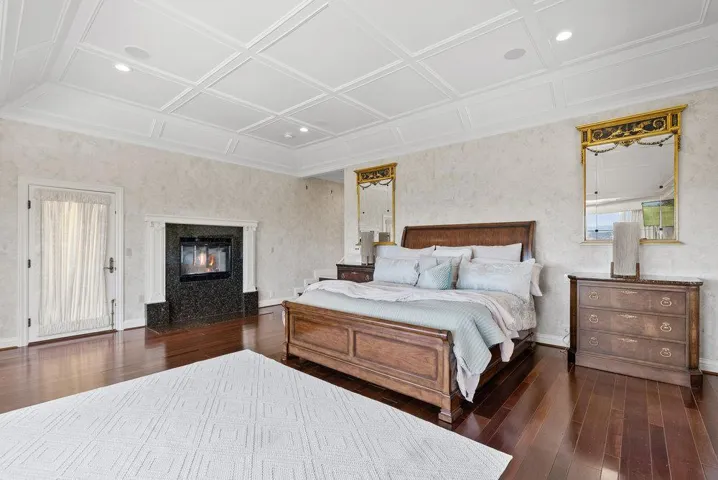 112 Madera Court, Los Gatos, California 95032