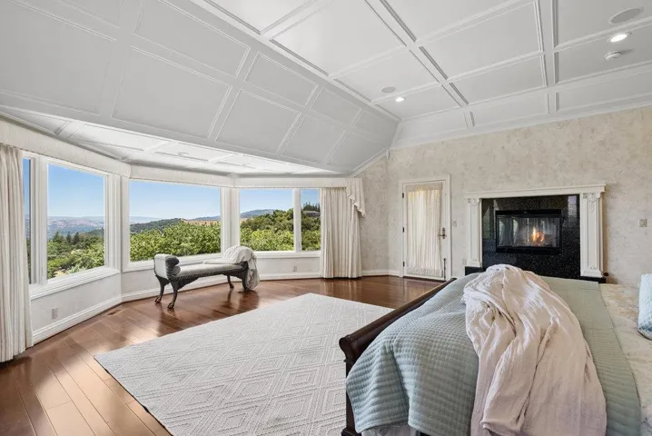 112 Madera Court, Los Gatos, California 95032