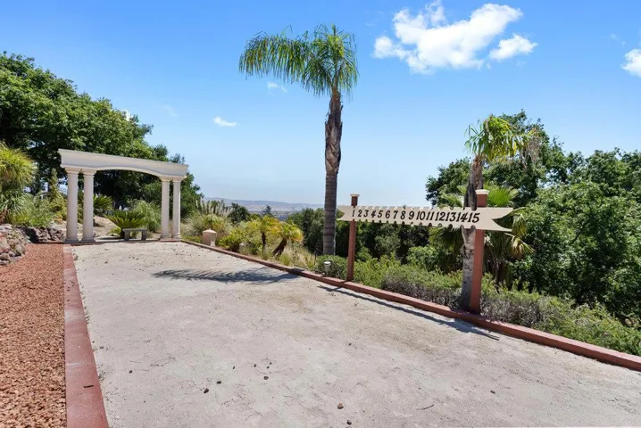 112 Madera Court, Los Gatos, California 95032