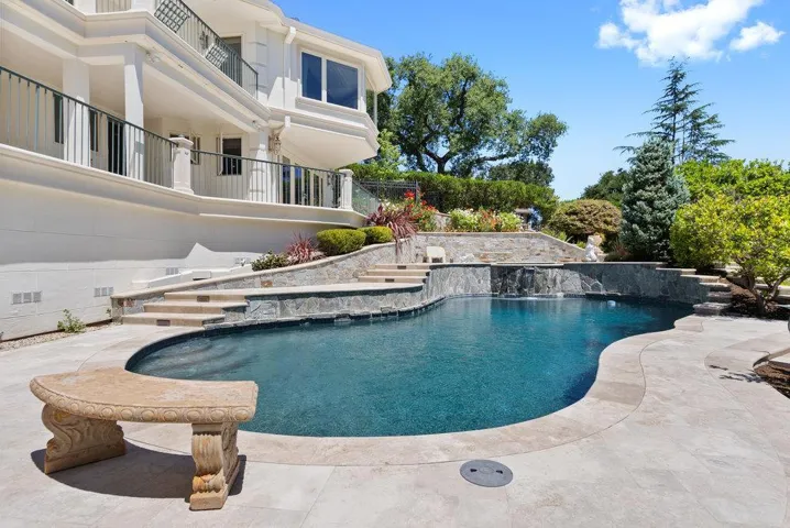 112 Madera Court, Los Gatos, California 95032