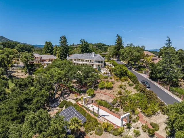 112 Madera Court, Los Gatos, California 95032