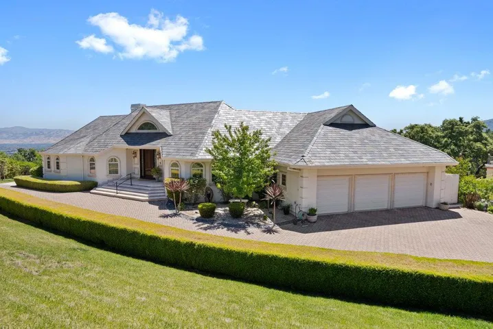 112 Madera Court, Los Gatos, California 95032