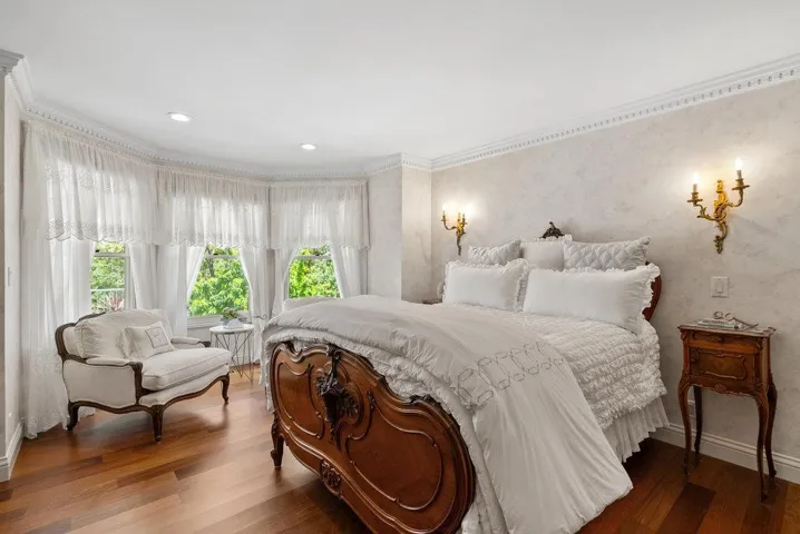 112 Madera Court, Los Gatos, California 95032