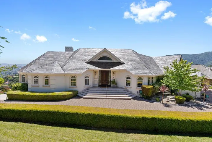 112 Madera Court, Los Gatos, California 95032