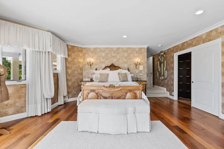 112 Madera Court, Los Gatos, California 95032