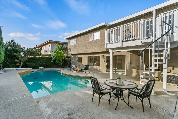 Tiered lounging areas and low maintenance yard