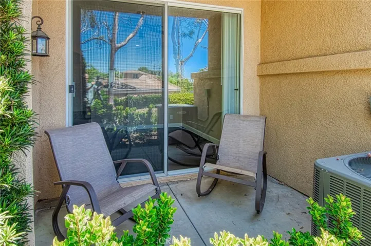 1066 S Positano Avenue 105, Anaheim Hills, California 92808