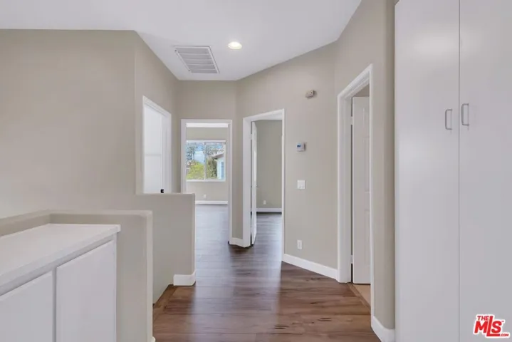 Second Level Landing