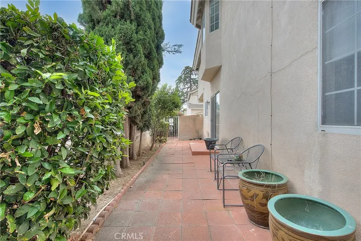Side yard