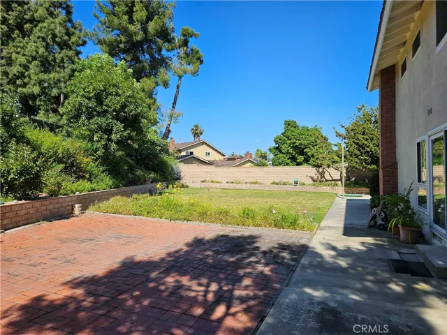 2065 Sunset Lane, Fullerton, California 92833