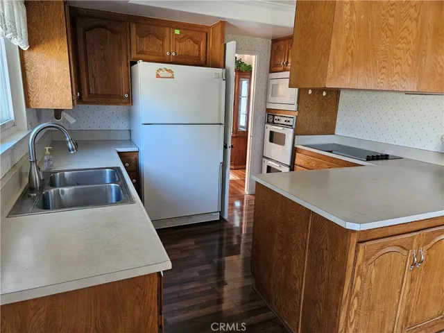 2065 Sunset Lane, Fullerton, California 92833