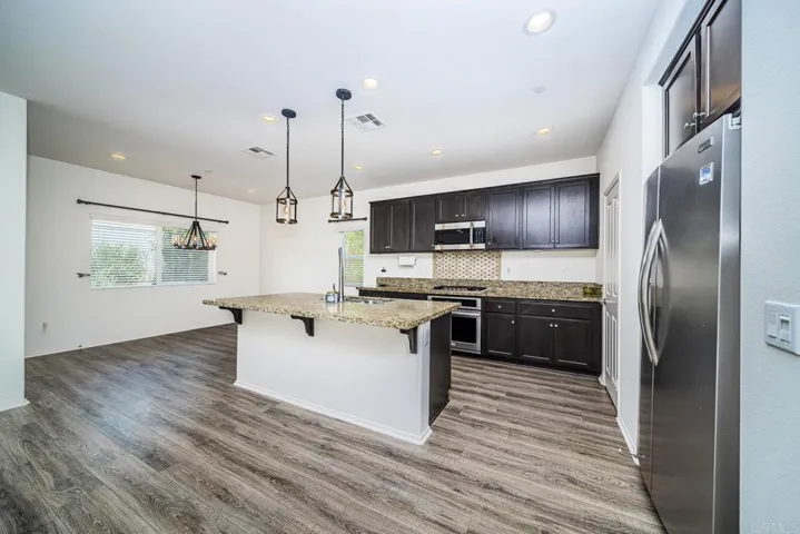 340 Falabella, Fallbrook, California 92028