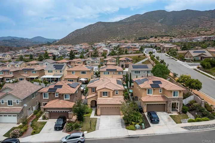 340 Falabella, Fallbrook, California 92028