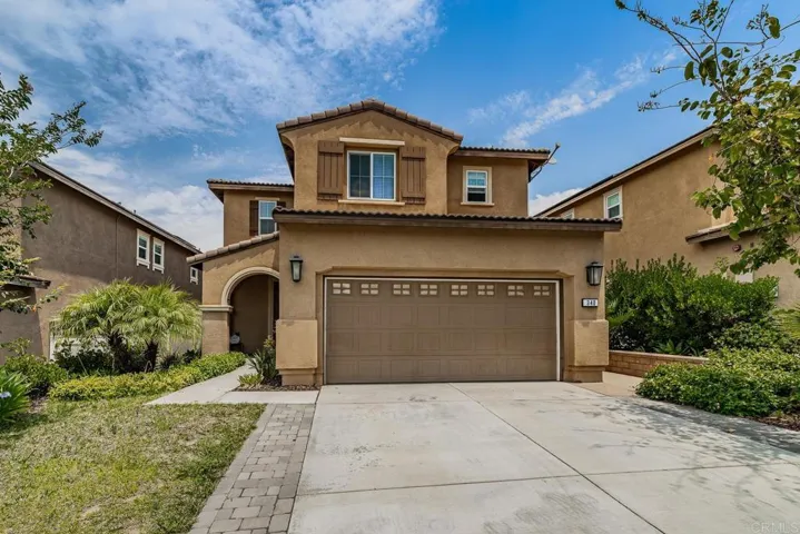 340 Falabella, Fallbrook, California 92028