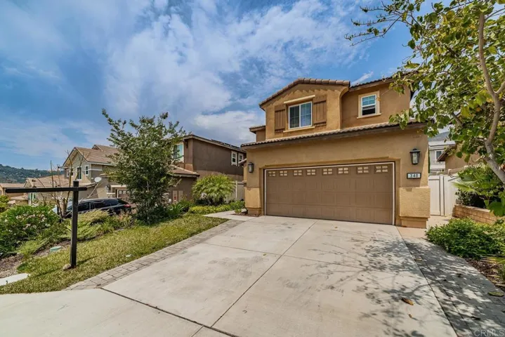 340 Falabella, Fallbrook, California 92028
