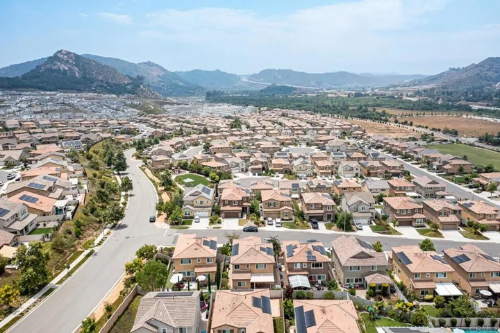 340 Falabella, Fallbrook, California 92028