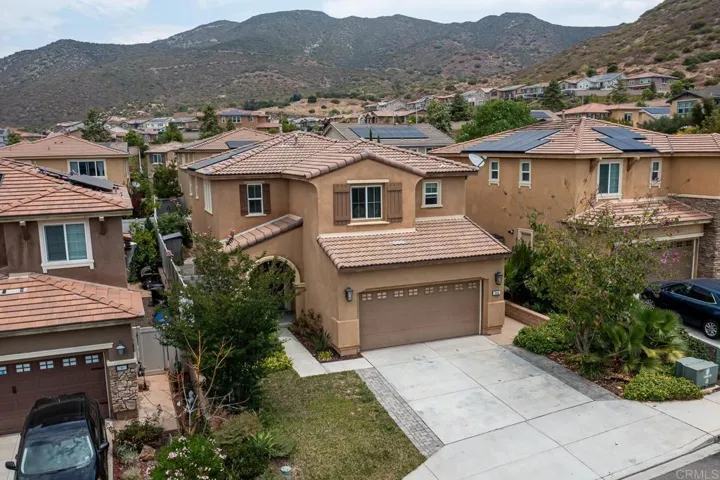 340 Falabella, Fallbrook, California 92028