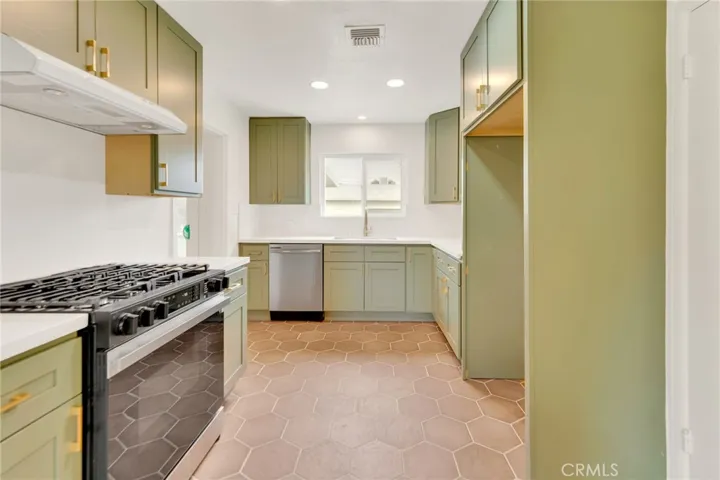 7041 Garden Drive, San Bernardino, California 92404