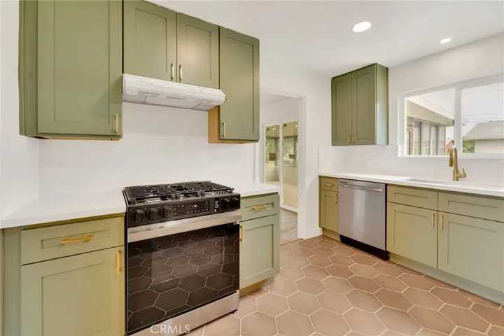 7041 Garden Drive, San Bernardino, California 92404