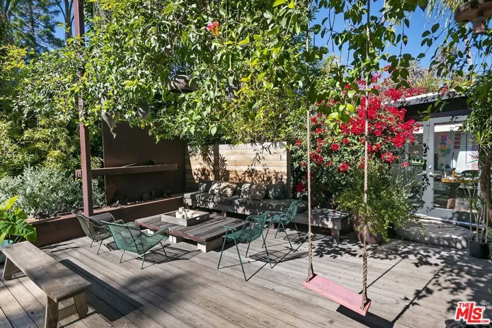 1614 Crescent Place, Venice, California 90291