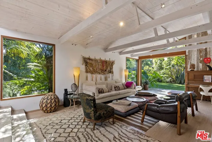 1614 Crescent Place, Venice, California 90291