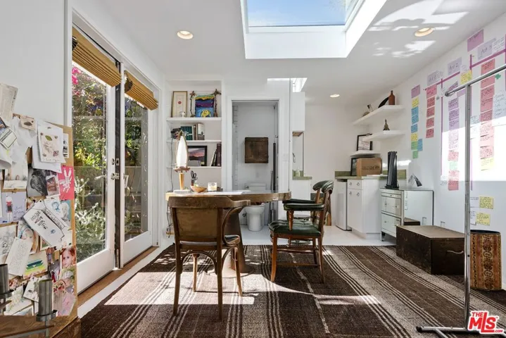 1614 Crescent Place, Venice, California 90291