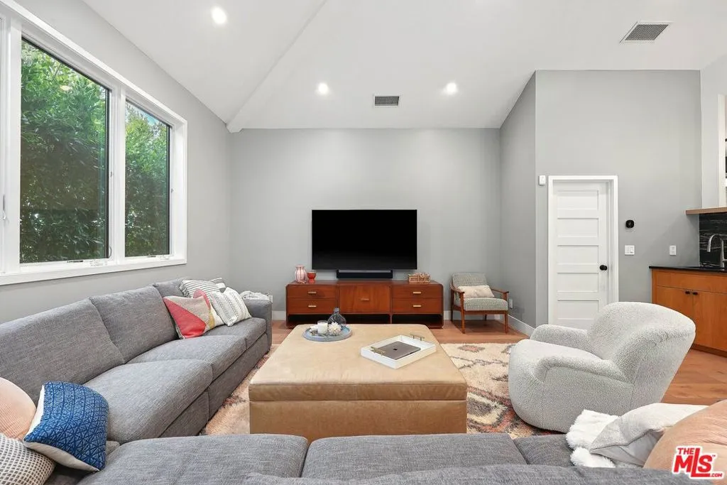 10301 Walavista Road, Los Angeles, California 90064 home-pic-19