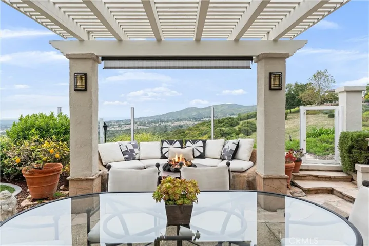 19461 Jasper Hill Road, Lake Forest, California 92679