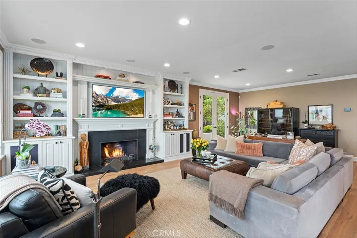 19461 Jasper Hill Road, Lake Forest, California 92679