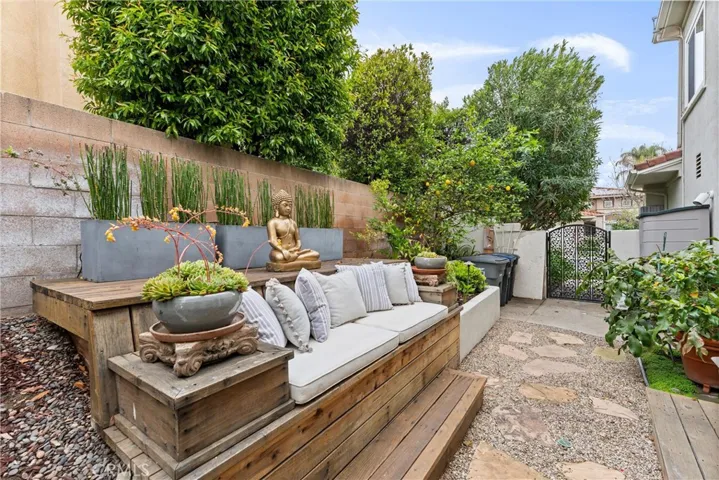 19461 Jasper Hill Road, Lake Forest, California 92679