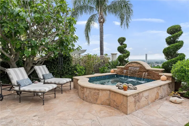 19461 Jasper Hill Road, Lake Forest, California 92679