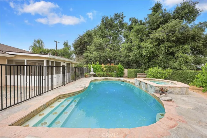1229 Valebrook Place, Glendora, California 91740