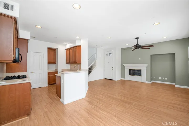 1 Moonstone, Irvine, California 92602