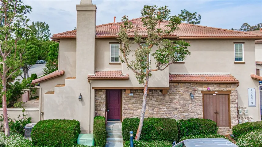 1 Moonstone, Irvine, California 92602