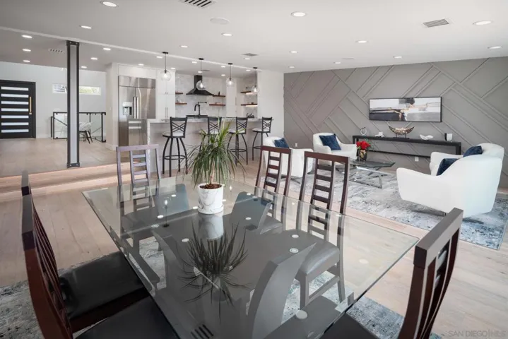 2732 Nipoma St, San Diego, California 92106