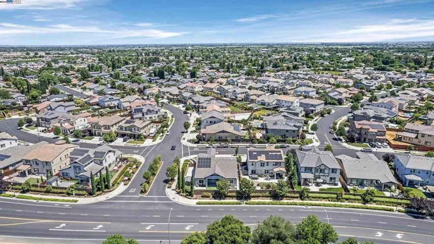 390 Fletcher Lane, Brentwood, California 94513